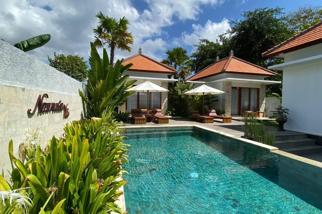 Nau Nusa Villa Batununggul Exteriör bild
